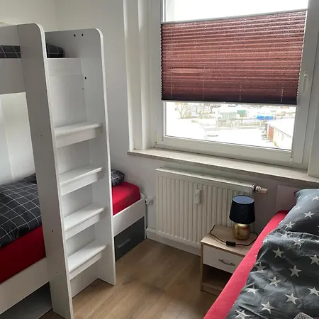 Wieko Leibnizstr. H3, 3.og Links Apartment
