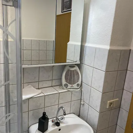 Wieko Leibnizstr. H3, 3.og Links * Плауэн